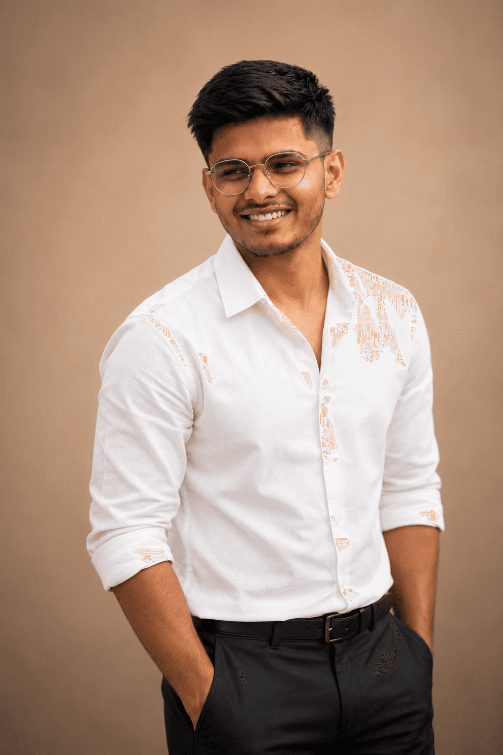 Beige Background yheadshot with white shirt AI photo prompt example on PhotoReady